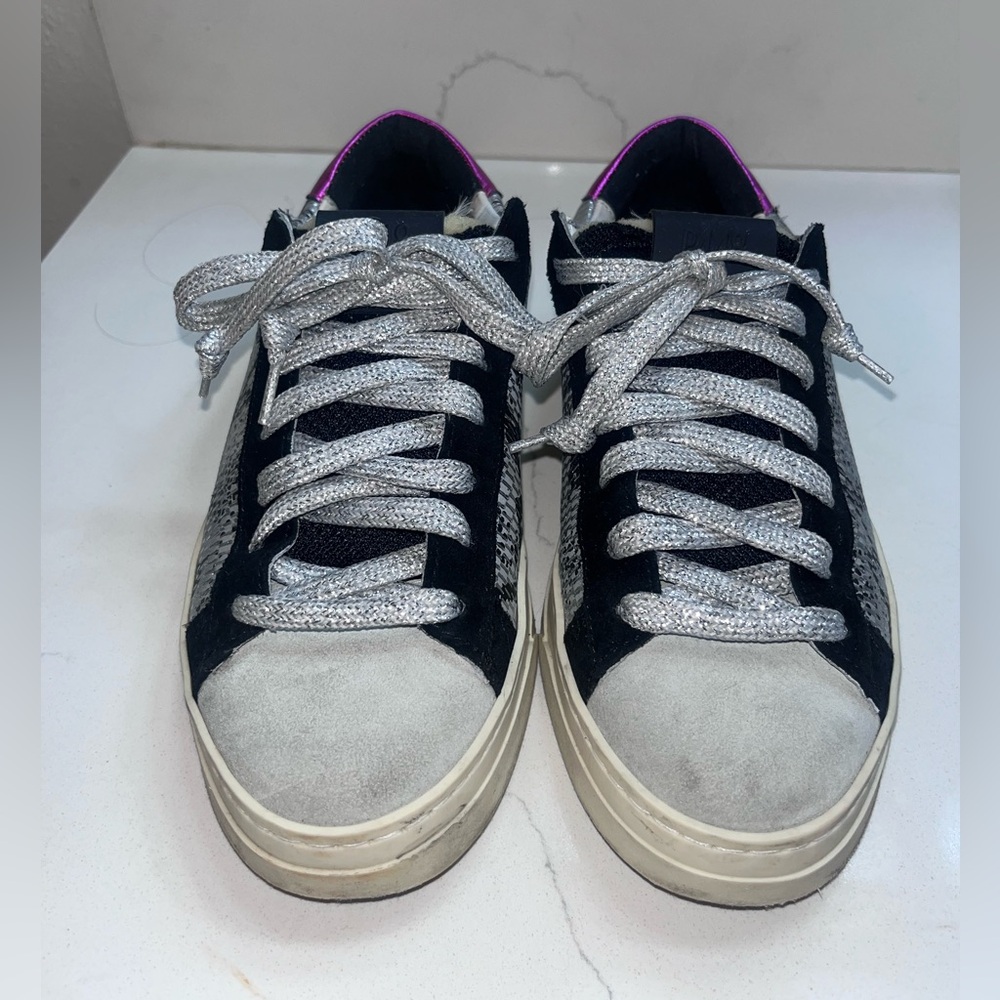 EUC P448 low top sneaker